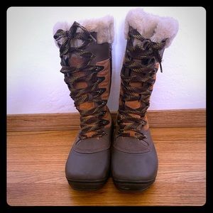 Waterproof Brown Merrell Snowboots Size 8.5